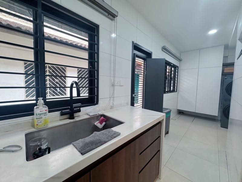 2-storey Terraced House for Sale in Serdang Raya (Seri Kembangan) - Cony Lum - Kitchen - PropertyGuru.com.my