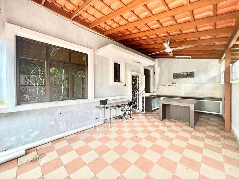 Semi-Detached House for Sale in Taman Melawati (Ulu Kelang) - Aimi Mahirah - Kitchen - PropertyGuru.com.my