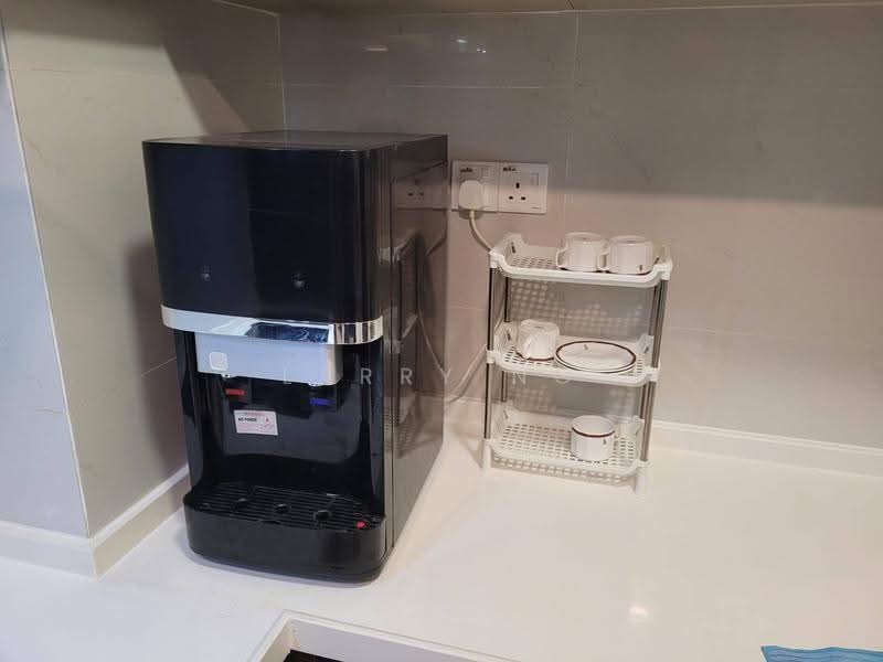 Condominium for Rent at Amberside @ Country Garden Danga Bay - Larry Ng - Kitchen - PropertyGuru.com.my