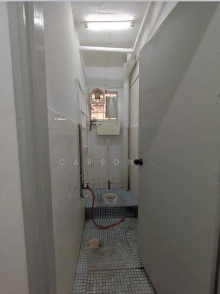 Shop for Rent in Taman Johor Jaya (Johor Bahru) - Carson . - Bathroom - PropertyGuru.com.my