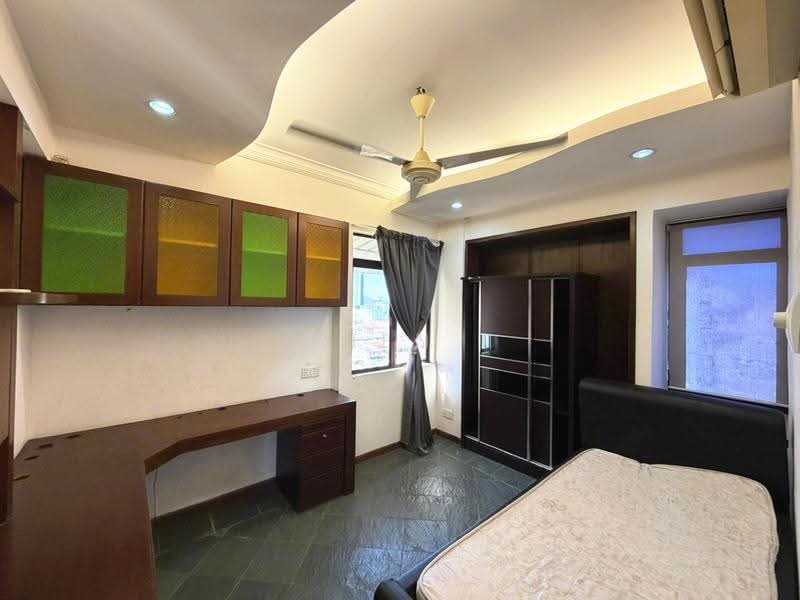 Apartment for Sale at Lavinia Apartments - Jen Choo - Bedroom - PropertyGuru.com.my