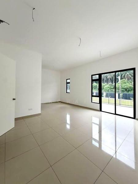 2-storey Terraced House for Sale in Taman Ekoflora (Johor Bahru) - Rachael Lew - Living Room - PropertyGuru.com.my