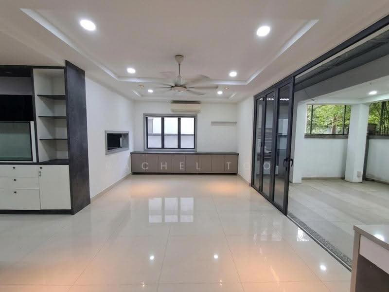 2.5-storey Terraced House for Sale in TAMAN PUCHONG UTAMA (Puchong) - Rachel Too - Living Room - PropertyGuru.com.my