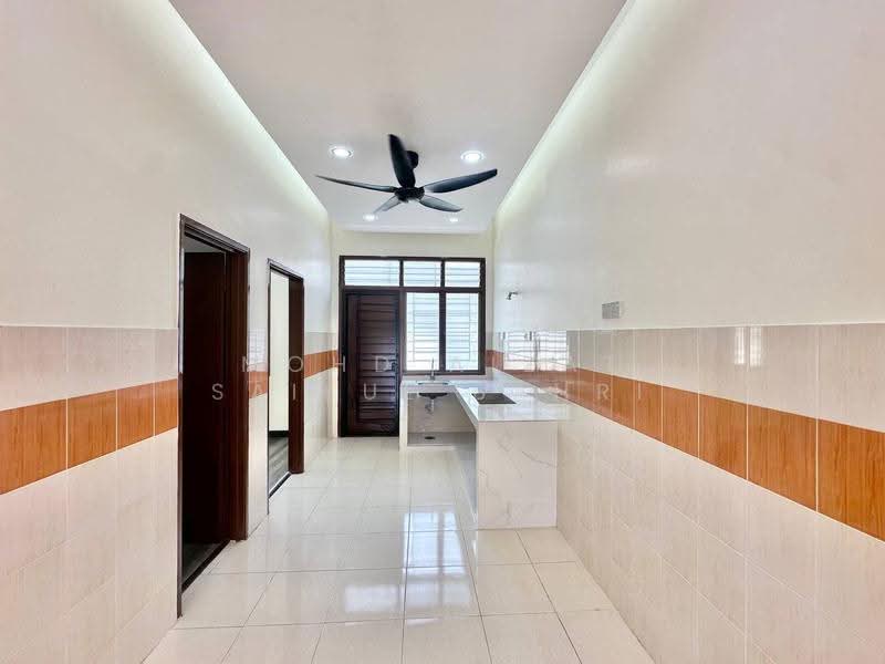 Rumah Teres 1-Tingkat untuk Dijual di Jenjarom (Selangor) - Mohd Aizat Saiful Bahri - Kitchen - PropertyGuru.com.my