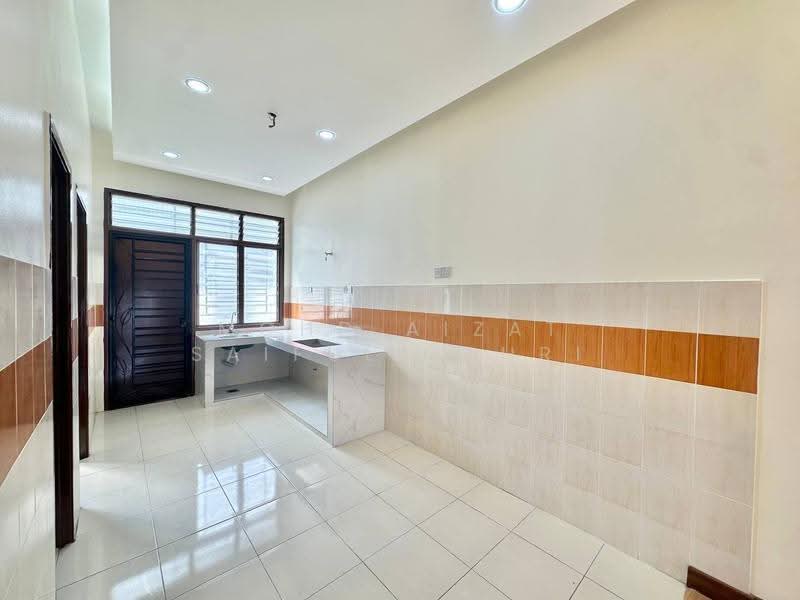 Rumah Teres 1-Tingkat untuk Dijual di Jenjarom (Selangor) - Mohd Aizat Saiful Bahri - Kitchen - PropertyGuru.com.my