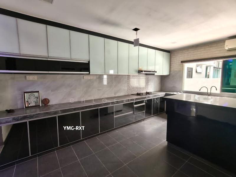 Rumah Berkembar untuk Dijual di Bandar Botanic (Klang) - Chloe Tan - PropertyGuru.com.my