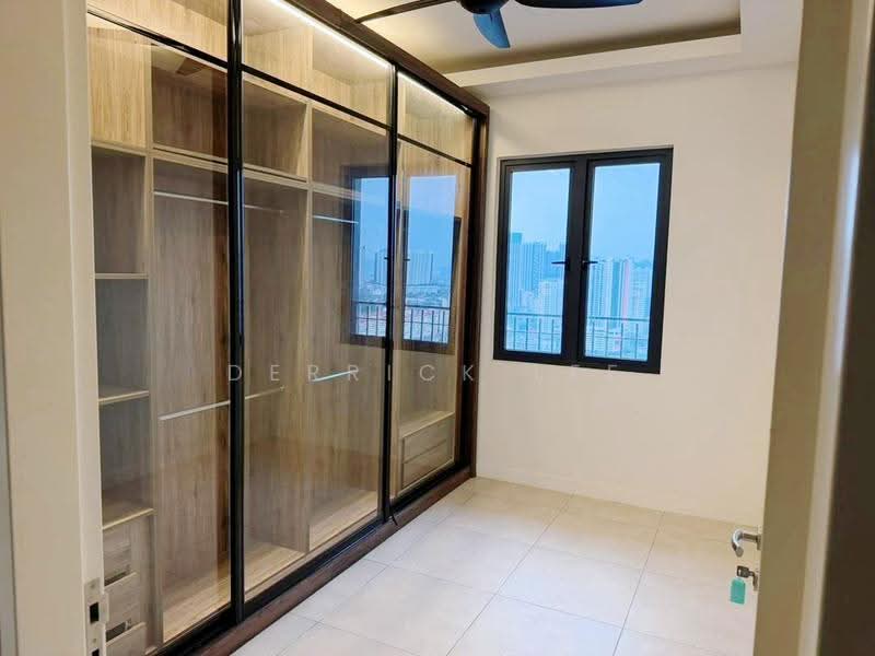 Kediaman Servis untuk Disewa di Sky Meridien - Derrick Lee - Master Bedroom w/ Wardrobe - PropertyGuru.com.my