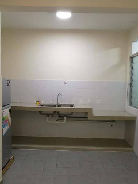 Pangsapuri untuk Dijual di Goodview Heights - Alex Leaw - Kitchen - PropertyGuru.com.my