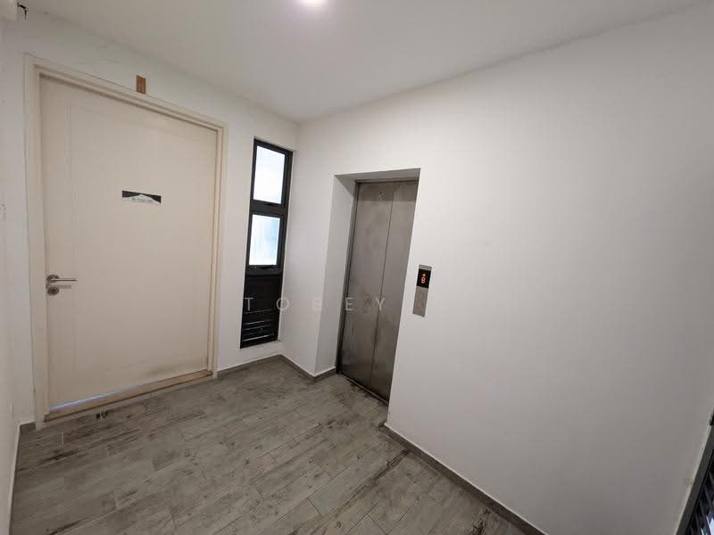 Kondominium untuk Dijual di The Andes Condo Villa @ Bukit Jalil - Tobey G - Entrance - PropertyGuru.com.my