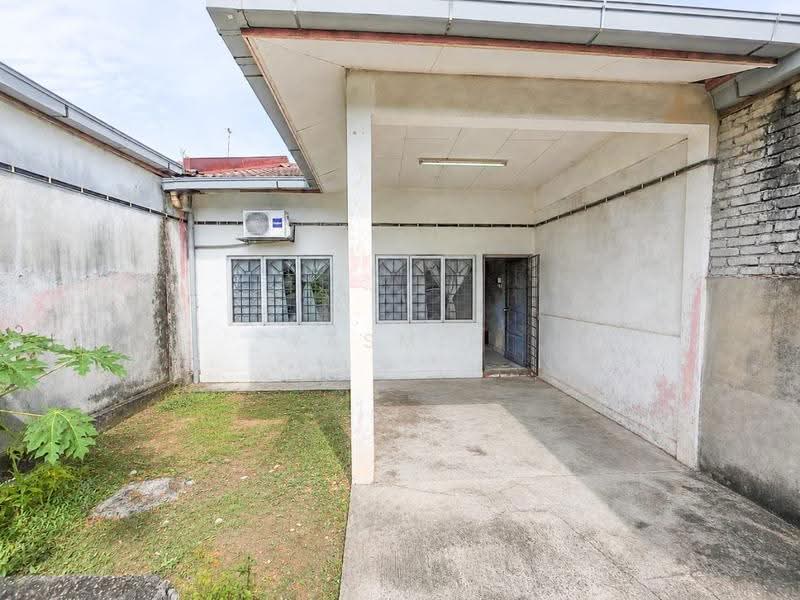 1-storey Terraced House for Sale in Meru (Klang) - Yasmin Sulaiman - Exterior - PropertyGuru.com.my