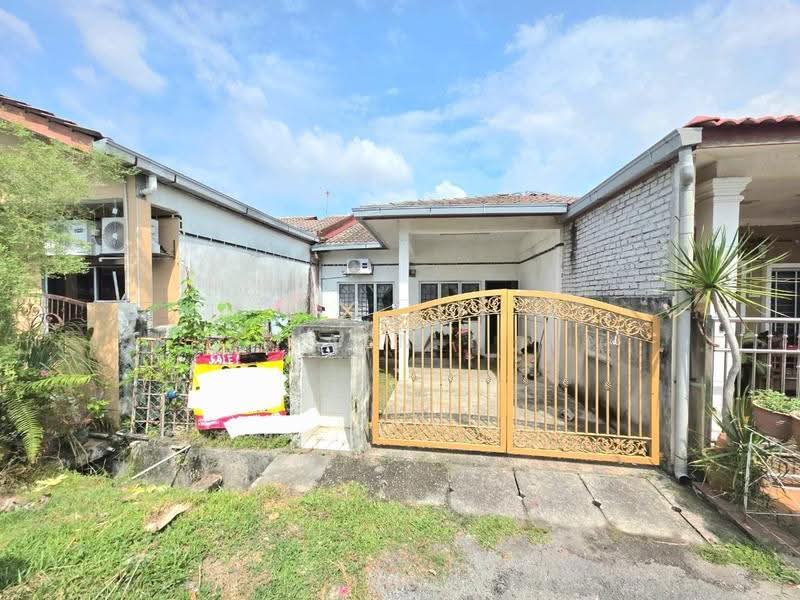 1-storey Terraced House for Sale in Meru (Klang) - Yasmin Sulaiman - Exterior - PropertyGuru.com.my