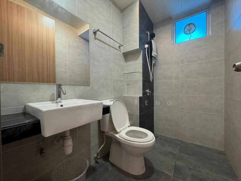 Condominium for Sale at QuayWest Residence - Calvin Teng - Bathroom - PropertyGuru.com.my