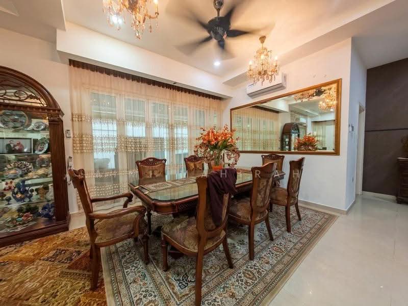 Rumah Berkembar untuk Dijual di Taman Melawati (Ulu Kelang) - Aimi Mahirah - Dining Room - PropertyGuru.com.my