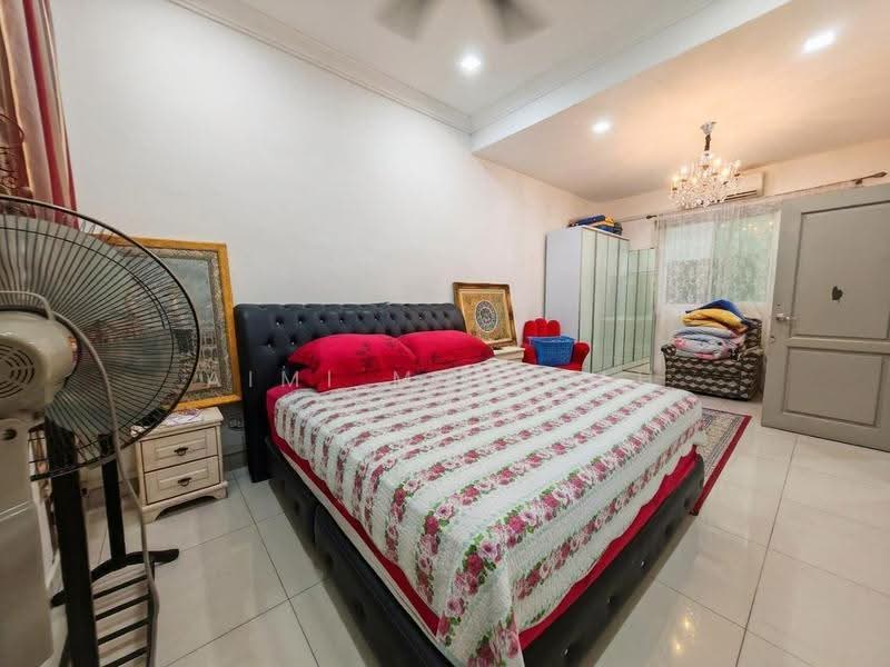 Rumah Berkembar untuk Dijual di Taman Melawati (Ulu Kelang) - Aimi Mahirah - Bedroom - PropertyGuru.com.my