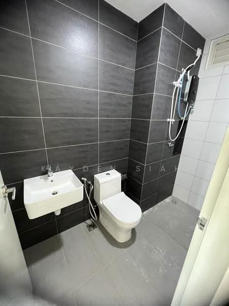 Service Residence for Rent at Horizon Suites - Kayden Siah - Bathroom - PropertyGuru.com.my