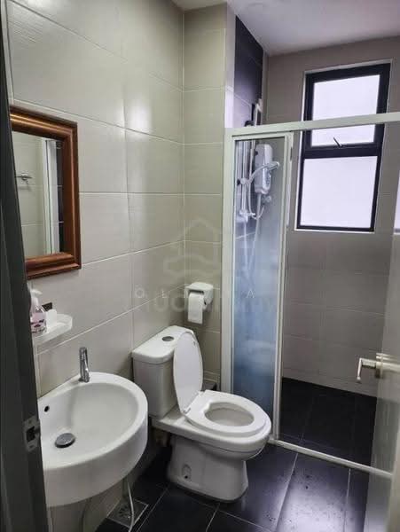 Kediaman Servis untuk Dijual di Amaya Maluri - Olivia Ng - Bathroom - PropertyGuru.com.my