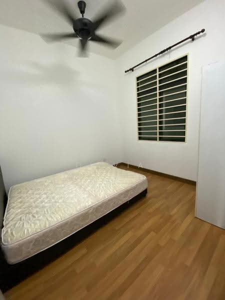 Kediaman Servis untuk Dijual di Amaya Maluri - Olivia Ng - Bedroom - PropertyGuru.com.my