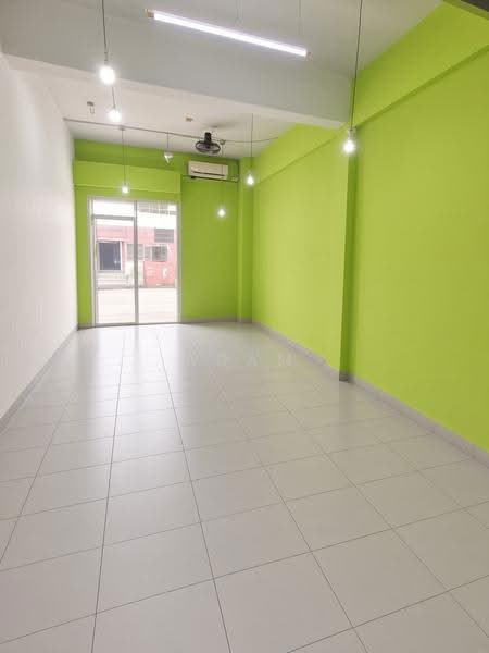Shop for Sale in Kelana Jaya (Petaling Jaya) - Adam Foo - Interior - PropertyGuru.com.my