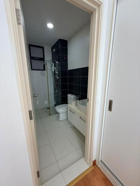 Service Residence for Sale at The Platino Serviced Apartment - Vera Chang - Bathroom - PropertyGuru.com.my