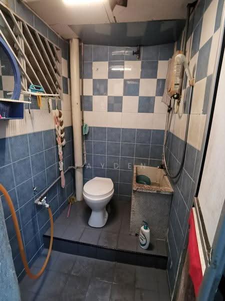 1-storey Terraced House for Sale in Taman Pelangi (Johor Bahru) - Jayden Ng - Bathroom - PropertyGuru.com.my
