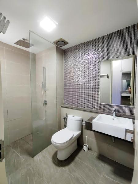 Kediaman Servis untuk Disewa di Nova Saujana - Cris Liu - Bathroom - PropertyGuru.com.my