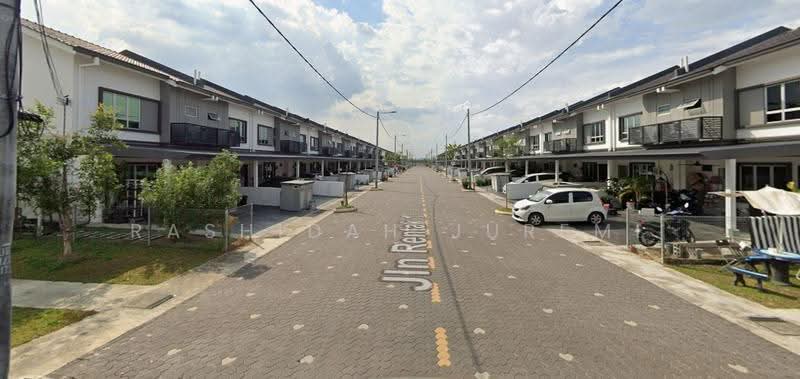 Rumah Teres untuk Dijual di Kuala Selangor (Selangor) - Rashidah Juremi - Exterior - PropertyGuru.com.my
