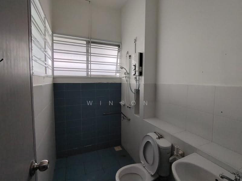 Rumah Teres 2-Tingkat untuk Dijual di Setia Tropika (Johor Bahru) - Winson Tan - Bathroom - PropertyGuru.com.my