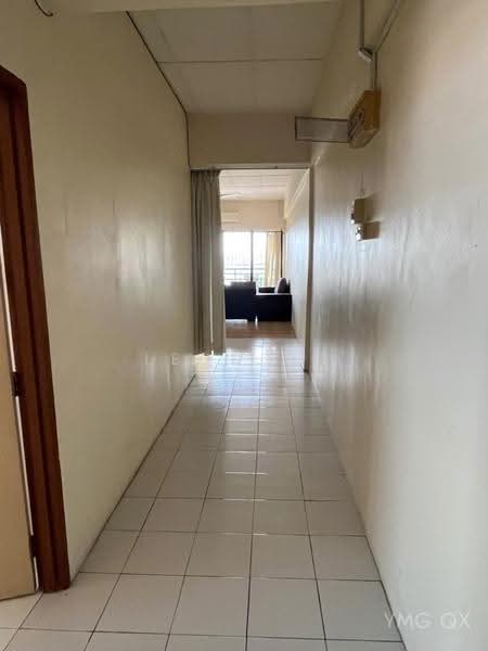 Pangsapuri untuk Dijual di Prima Bayu Apartment - Leon Ng - Corridor - PropertyGuru.com.my