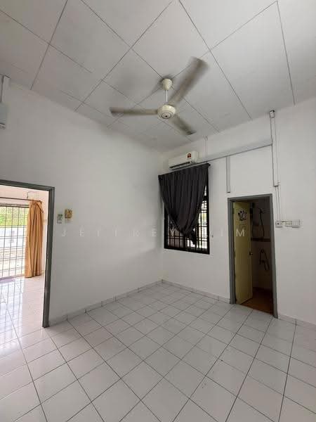 1-storey Terraced House for Sale in Taman Mutiara Rini (Skudai) - Jeffrey Lim - Interior - PropertyGuru.com.my