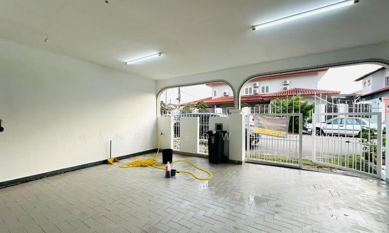 Rumah Teres 2-Tingkat untuk Dijual di Taman Bukit Beruang (Bukit Baru) - Phang Seow Ling - Exterior - PropertyGuru.com.my