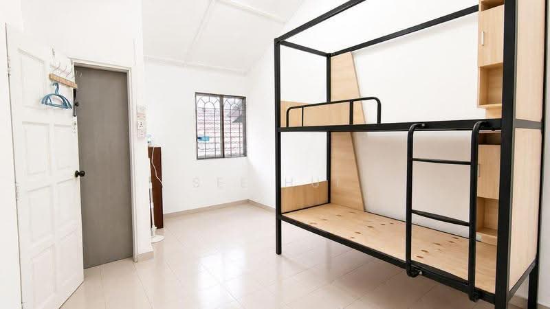 2.5-storey Terraced House for Sale in Taman Seri Kepong Baru (Kepong) - See Hui Tan - Bedroom - PropertyGuru.com.my