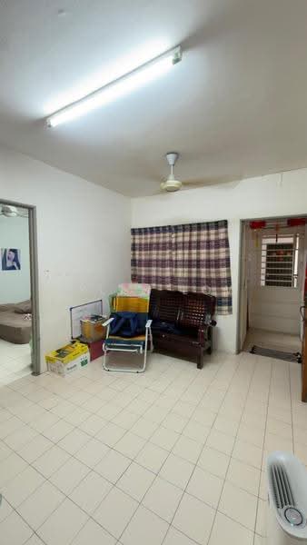 Rumah Flat untuk Dijual di Desa Permai Indah Flat - Dylan Low - Living Room - PropertyGuru.com.my