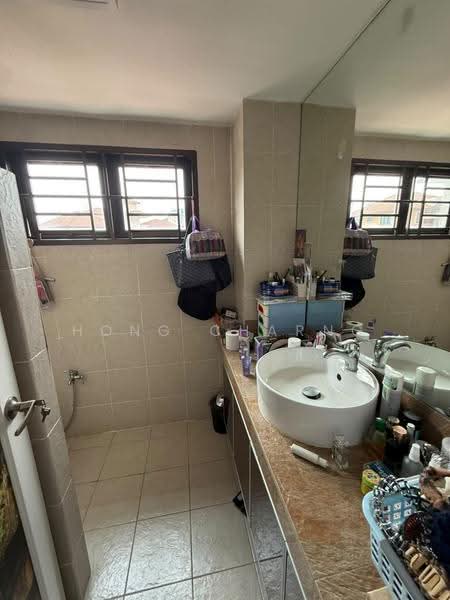 Pangsapuri untuk Disewa di Larkin Residence - Hong Charng Lee - Bathroom - PropertyGuru.com.my