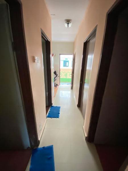 Pangsapuri untuk Dijual di Pangsapuri Putra Permai Selesa - Terry Yee - Corridor - PropertyGuru.com.my
