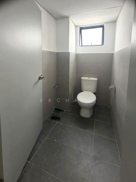Shop for Sale in Austin Crest (Johor Bahru) - Rachael Lew - Bathroom - PropertyGuru.com.my