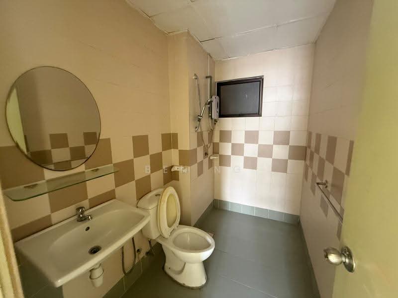 Condominium for Sale at Royal Domain Sri Putramas 2 - Ben Ng - Bathroom - PropertyGuru.com.my