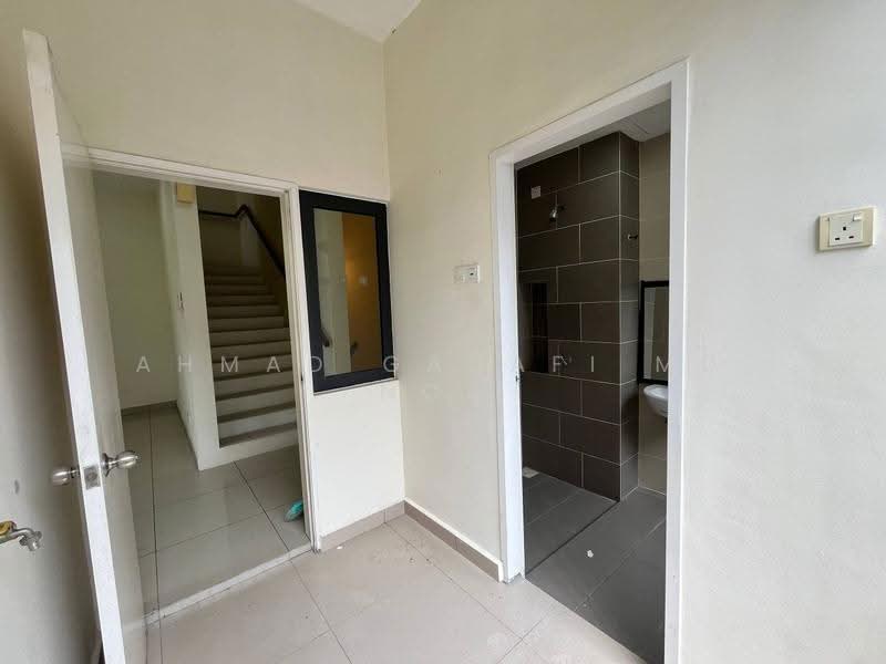 Townhouse for Sale in Bangi (Selangor) - Ahmad Gadafi Md Nor - Entrance - PropertyGuru.com.my