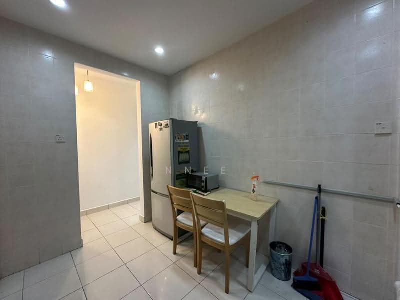 Condominium for Rent at Regency Heights Condo - Xinnee . - Kitchen - PropertyGuru.com.my