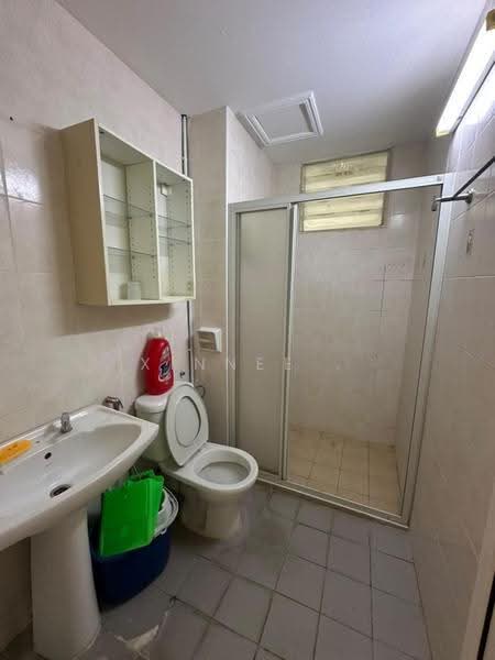 Condominium for Rent at Regency Heights Condo - Xinnee . - Bathroom - PropertyGuru.com.my