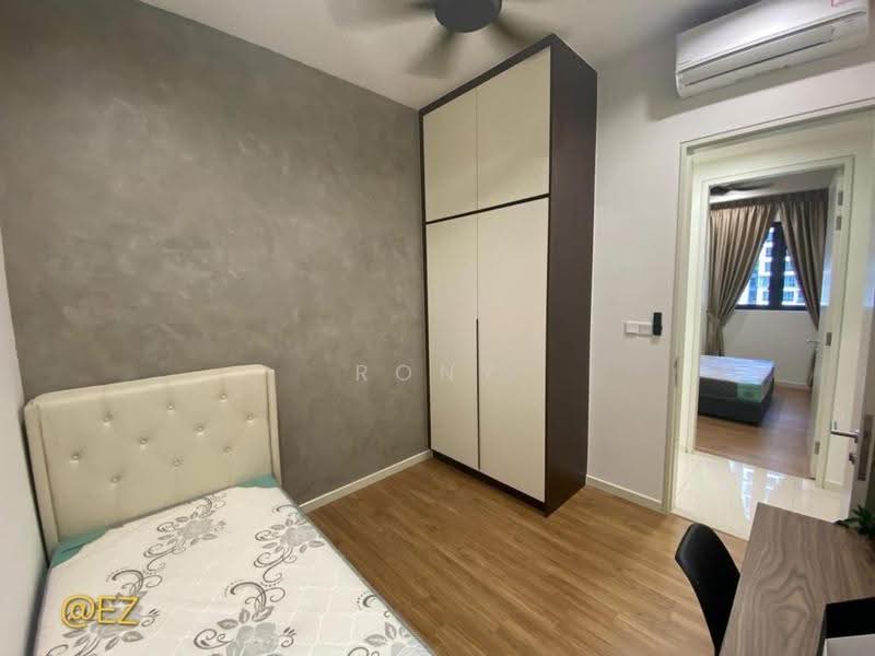 Kediaman Servis untuk Dijual di Sunway Avila Residences - Rony Yeo - Bedroom - PropertyGuru.com.my