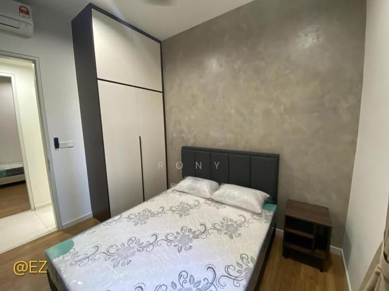 Kediaman Servis untuk Dijual di Sunway Avila Residences - Rony Yeo - Bedroom - PropertyGuru.com.my