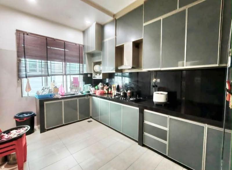 Rumah Teres 2-Tingkat untuk Dijual di Austin (Johor Bahru) - Daniel Yong - Kitchen - PropertyGuru.com.my