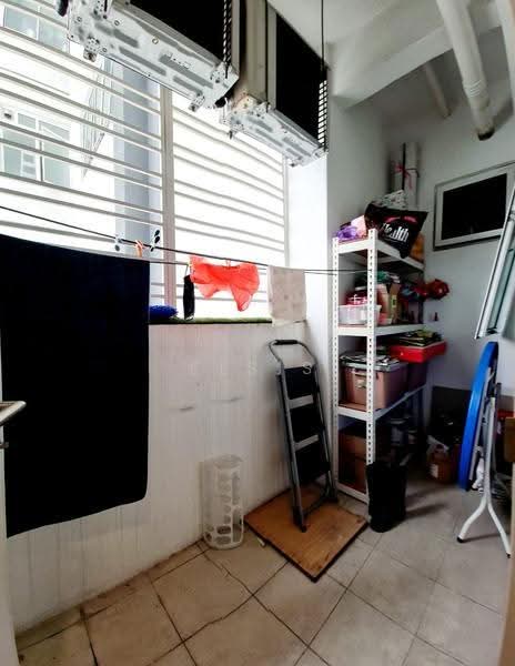Kondominium untuk Dijual di Le Yuan Residence - Elsis Liew - Balcony - PropertyGuru.com.my