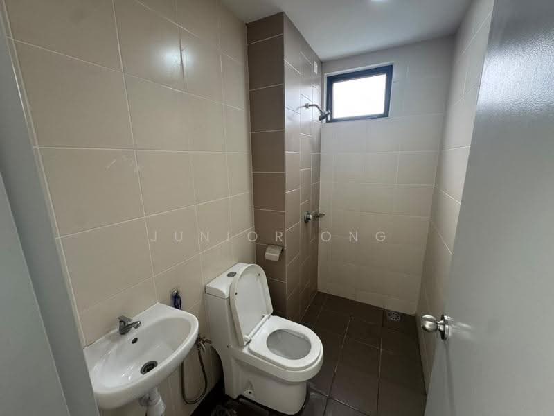 Kondominium untuk Dijual di Legendview - Junior Ong - Bathroom - PropertyGuru.com.my
