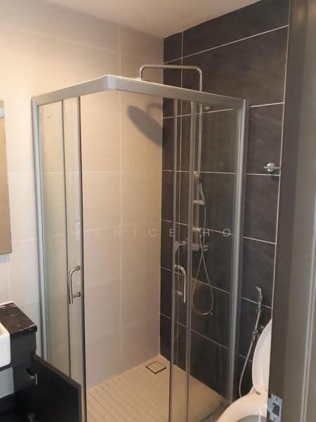 Kondominium untuk Dijual di Bay Point @ Country Garden Danga Bay - Janice Ho - Bathroom - PropertyGuru.com.my