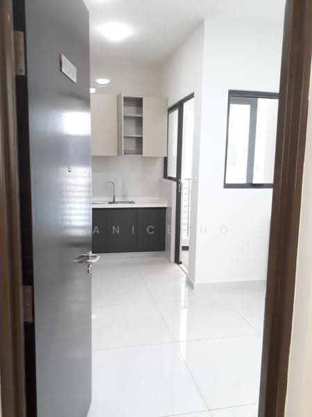 Kondominium untuk Dijual di Bay Point @ Country Garden Danga Bay - Janice Ho - Kitchen - PropertyGuru.com.my