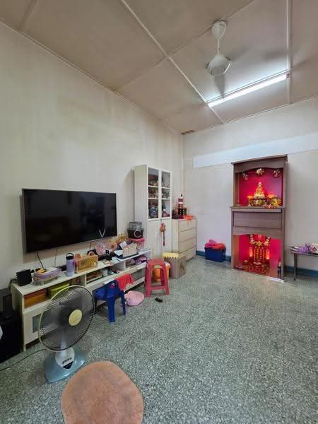 Rumah Teres 1-Tingkat untuk Disewa di Taman Ehsan (Kepong) - Vicky . - Living Room - PropertyGuru.com.my