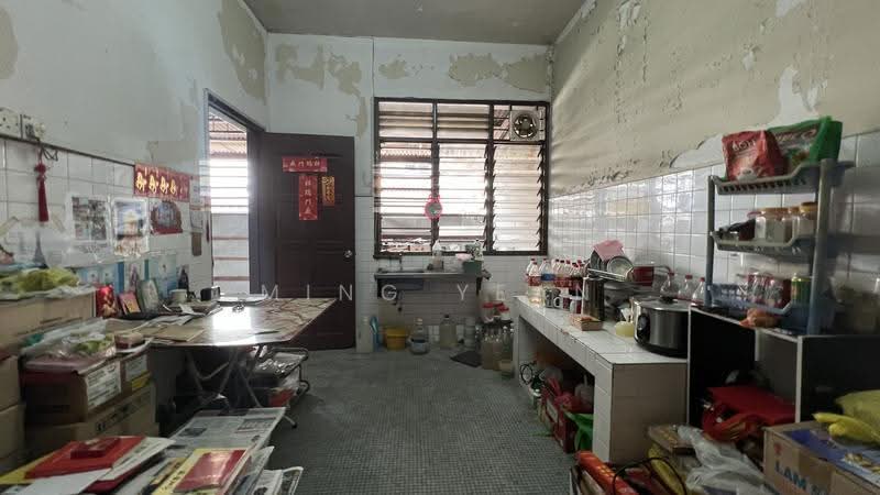 2-storey Terraced House for Sale in Taman Overseas Union (Taman Oug) (Jalan Klang Lama (Old Klang Road)) - Ming Yean - Kitchen - PropertyGuru.com.my