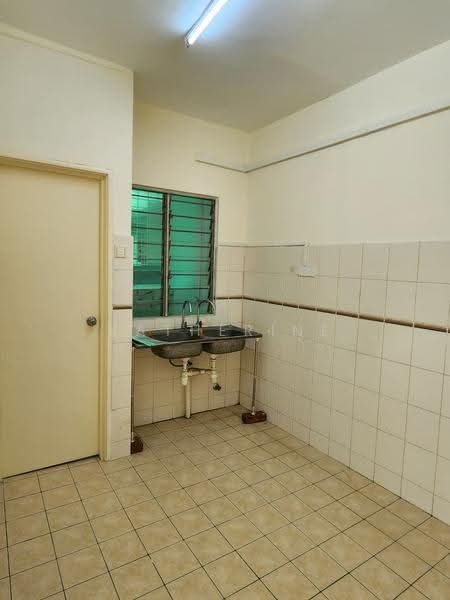 Pangsapuri untuk Dijual di D' Cahaya Apartment - Katherine Lam - Kitchen - PropertyGuru.com.my