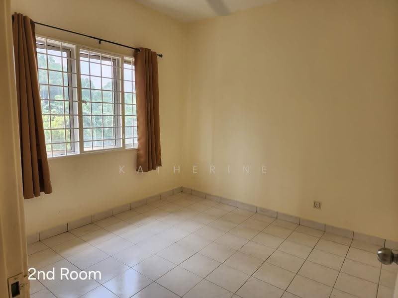 Pangsapuri untuk Dijual di D' Cahaya Apartment - Katherine Lam - Bedroom - PropertyGuru.com.my